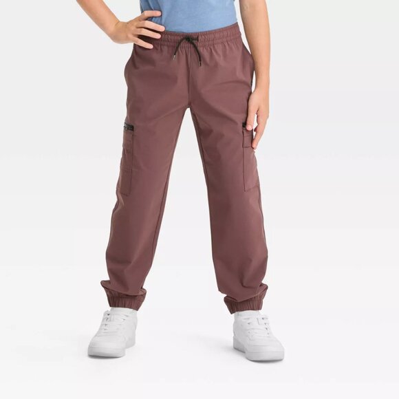 Boys' Mid-Rise Fleece Cargo Jogger Pants - art class™ Beige M 1 ct